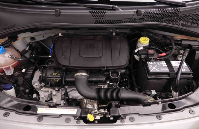 FIAT_FIAT_500_2551218_17.jpg FIAT_FIAT_500_2551218_17.jpg