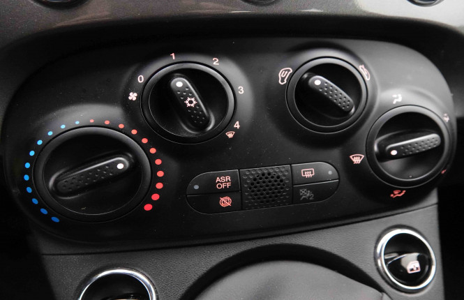 FIAT_FIAT_500_2652445_11.jpg FIAT_FIAT_500_2652445_11.jpg