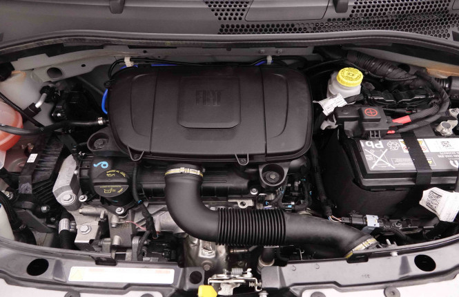 FIAT_FIAT_500_2652445_19.jpg FIAT_FIAT_500_2652445_19.jpg