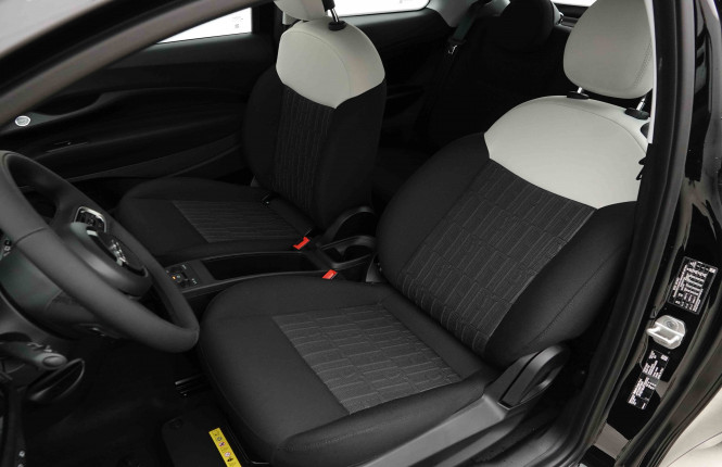 FIAT_FIAT_500_2654345_6.jpg