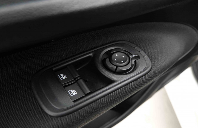 FIAT_FIAT_500_2654350_19.jpg
