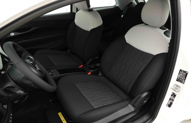 FIAT_FIAT_500_2654351_6.jpg