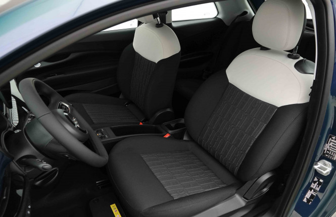FIAT_FIAT_500_2654353_6.jpg