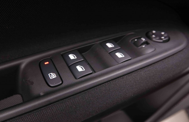 FIAT_FIAT_600_2551188_19.jpg FIAT_FIAT_600_2551188_19.jpg