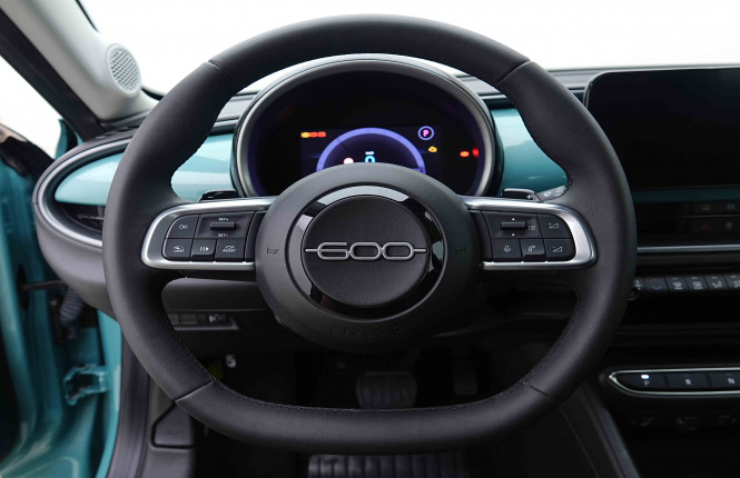 FIAT_FIAT_600_2654210_8.jpg FIAT_FIAT_600_2654210_8.jpg