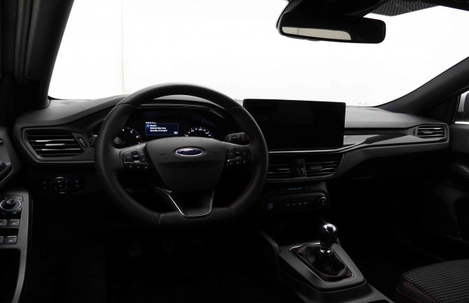 FORD_FORD_FOCUS_2551154_7.jpg