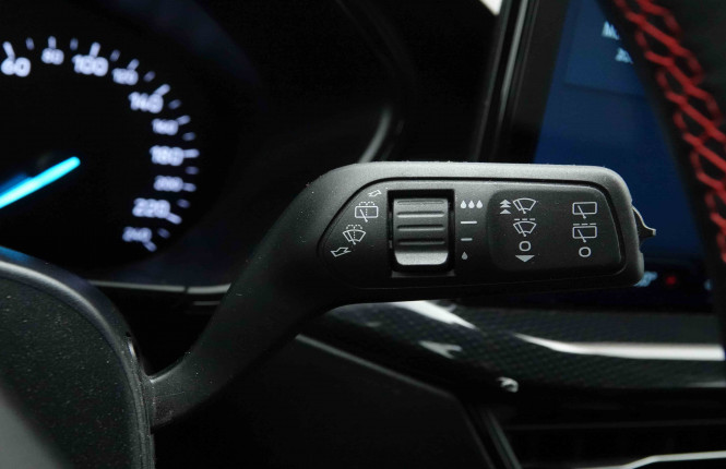 FORD_FORD_FOCUS_2652997_14.jpg