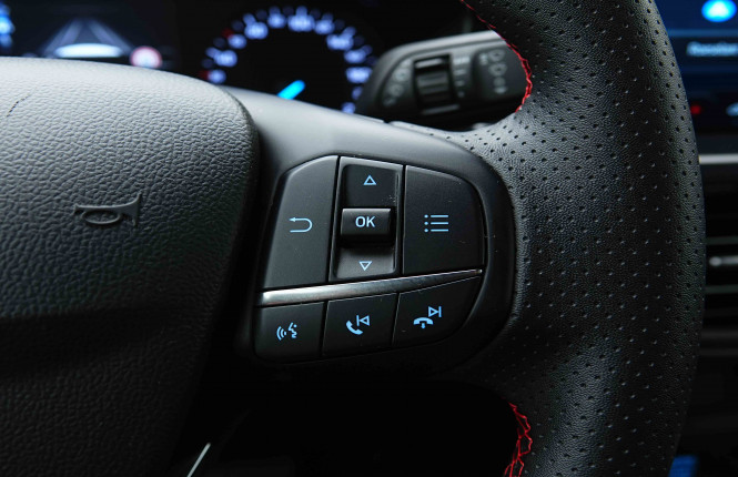 FORD_FORD_FOCUS_2654319_17.jpg FORD_FORD_FOCUS_2654319_17.jpg