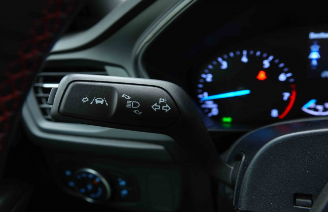 FORD_FORD_FOCUS_2654326_14.jpg FORD_FORD_FOCUS_2654326_14.jpg