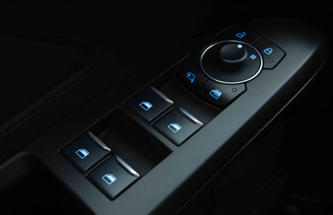 FORD_FORD_FOCUS_2654326_19.jpg FORD_FORD_FOCUS_2654326_19.jpg