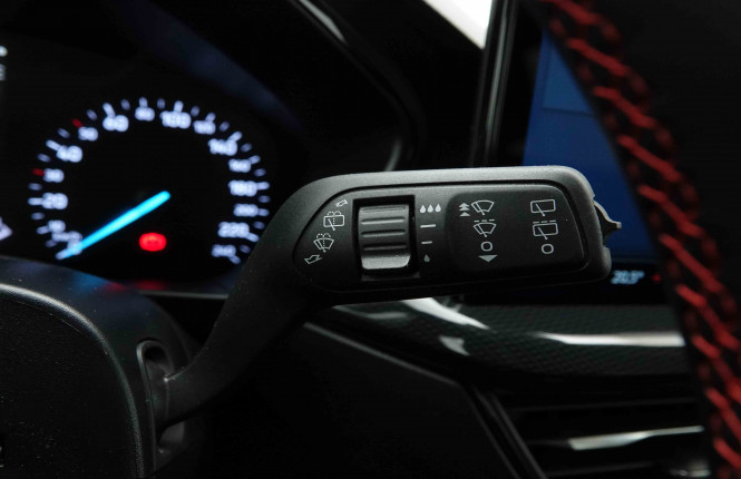 FORD_FORD_FOCUS_2654357_15.jpg