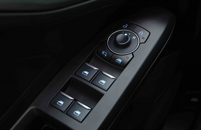 FORD_FORD_FOCUS_2654765_20.jpg FORD_FORD_FOCUS_2654765_20.jpg