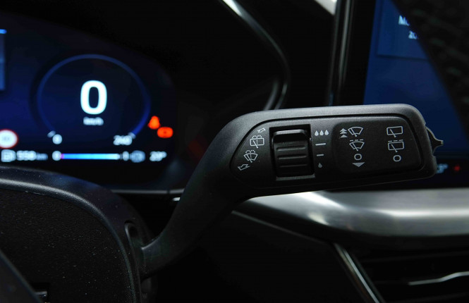 FORD_FORD_FOCUS_2654766_15.jpg FORD_FORD_FOCUS_2654766_15.jpg