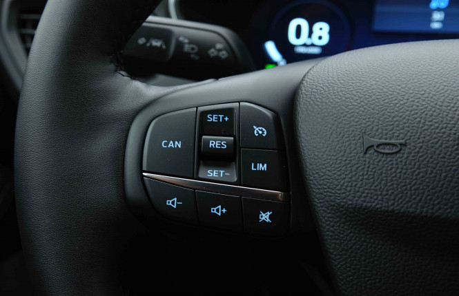 FORD_FORD_FOCUS_2654766_16.jpg FORD_FORD_FOCUS_2654766_16.jpg