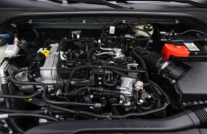 FORD_FORD_FOCUS_2654766_21.jpg FORD_FORD_FOCUS_2654766_21.jpg