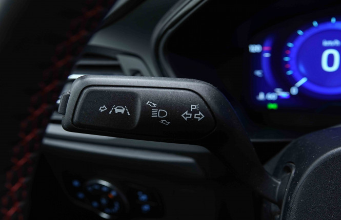 FORD_FORD_FOCUS_2655493_14.jpg FORD_FORD_FOCUS_2655493_14.jpg