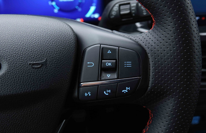 FORD_FORD_FOCUS_2655493_17.jpg FORD_FORD_FOCUS_2655493_17.jpg