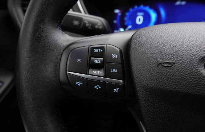 FORD_FORD_KUGA_2551245_15.jpg FORD_FORD_KUGA_2551245_15.jpg