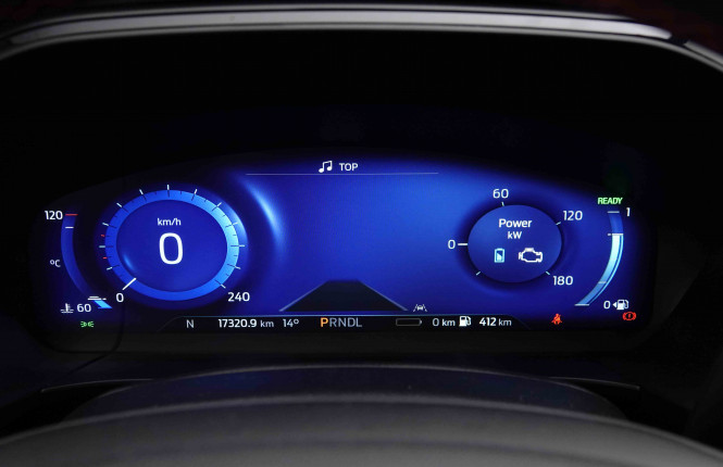 FORD_FORD_KUGA_2652958_14.jpg
