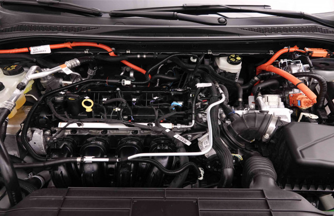 FORD_FORD_KUGA_2652958_22.jpg