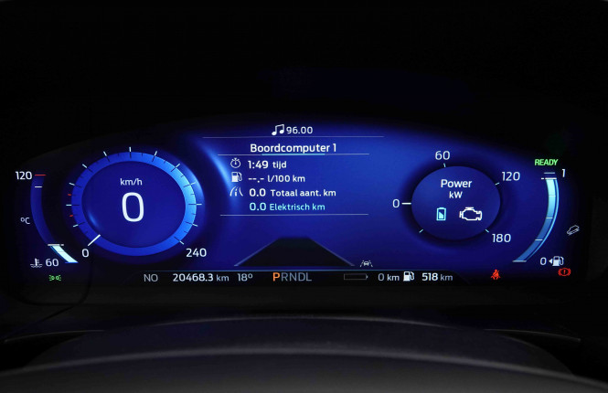 FORD_FORD_KUGA_2652959_17.jpg FORD_FORD_KUGA_2652959_17.jpg