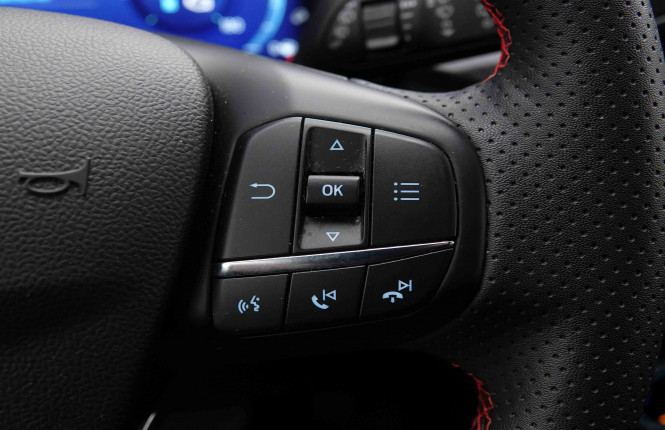 FORD_FORD_KUGA_2652959_21.jpg FORD_FORD_KUGA_2652959_21.jpg