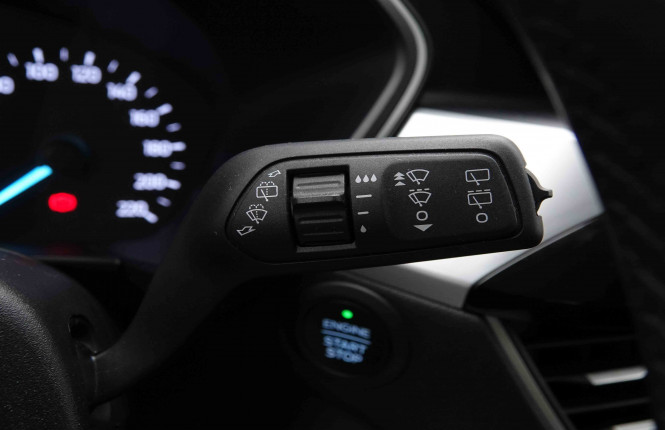 FORD_FORD_KUGA_2653272_16.jpg