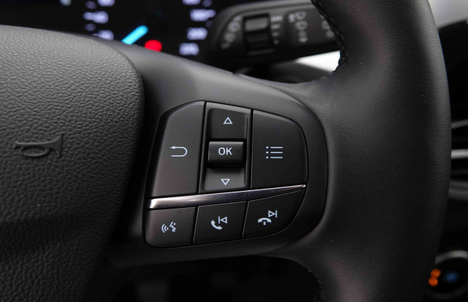 FORD_FORD_KUGA_2653272_18.jpg