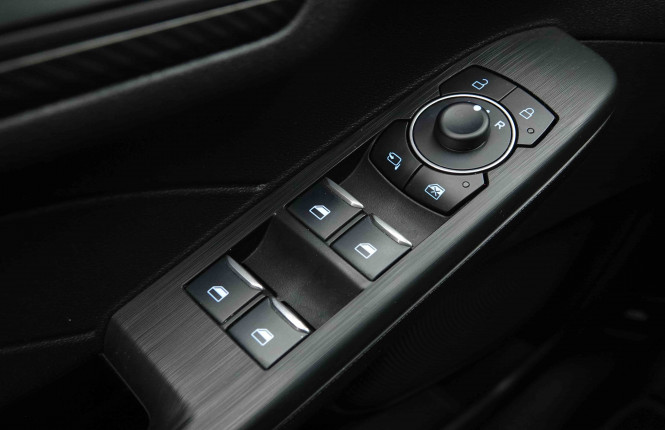 FORD_FORD_KUGA_2654385_21.jpg FORD_FORD_KUGA_2654385_21.jpg
