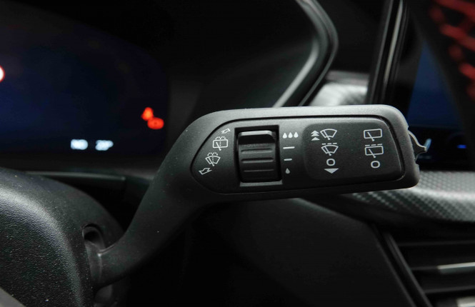FORD_FORD_KUGA_2654387_15.jpg FORD_FORD_KUGA_2654387_15.jpg
