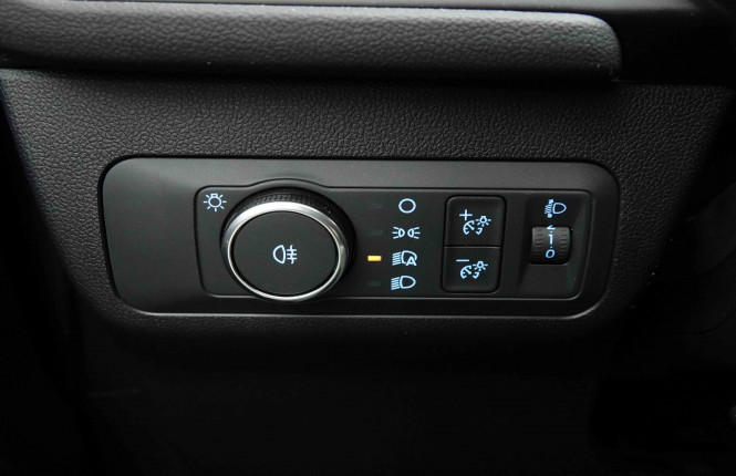 FORD_FORD_KUGA_2654387_18.jpg FORD_FORD_KUGA_2654387_18.jpg
