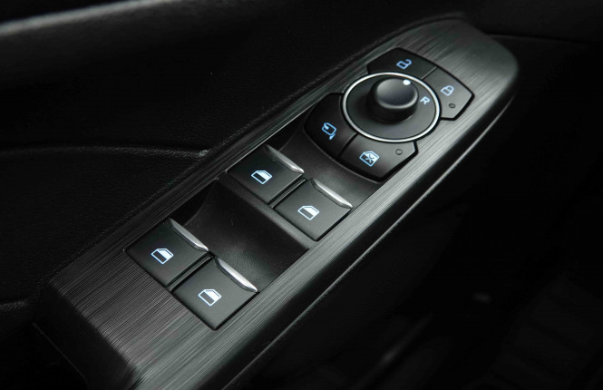 FORD_FORD_KUGA_2654387_19.jpg FORD_FORD_KUGA_2654387_19.jpg