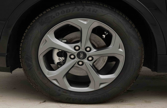 FORD_FORD_KUGA_2654387_20.jpg FORD_FORD_KUGA_2654387_20.jpg