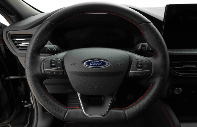 FORD_FORD_KUGA_2654387_8.jpg FORD_FORD_KUGA_2654387_8.jpg