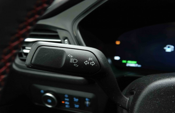 FORD_FORD_KUGA_2654388_16.jpg FORD_FORD_KUGA_2654388_16.jpg