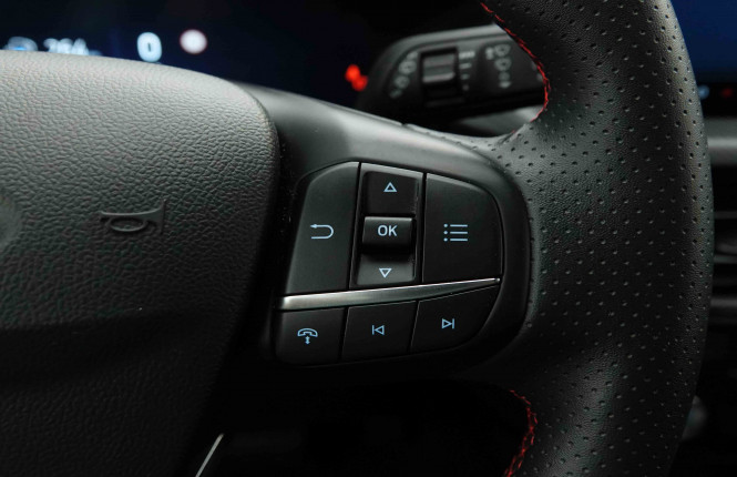 FORD_FORD_KUGA_2654388_19.jpg FORD_FORD_KUGA_2654388_19.jpg