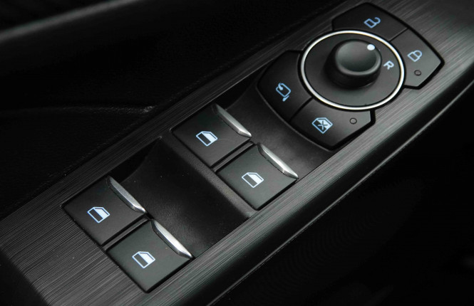 FORD_FORD_KUGA_2654388_21.jpg FORD_FORD_KUGA_2654388_21.jpg