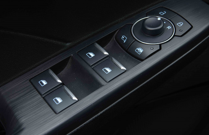 FORD_FORD_KUGA_2654390_21.jpg FORD_FORD_KUGA_2654390_21.jpg