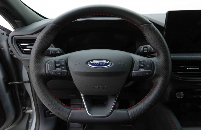 FORD_FORD_KUGA_2654390_8.jpg FORD_FORD_KUGA_2654390_8.jpg