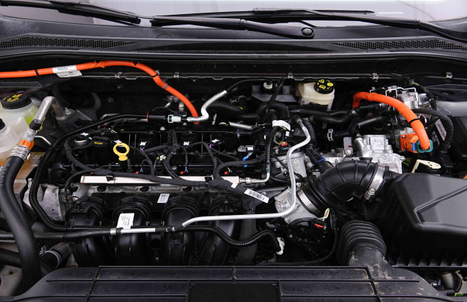 FORD_FORD_KUGA_2654391_22.jpg FORD_FORD_KUGA_2654391_22.jpg