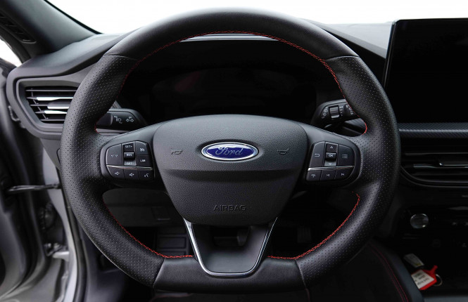FORD_FORD_KUGA_2654391_8.jpg FORD_FORD_KUGA_2654391_8.jpg