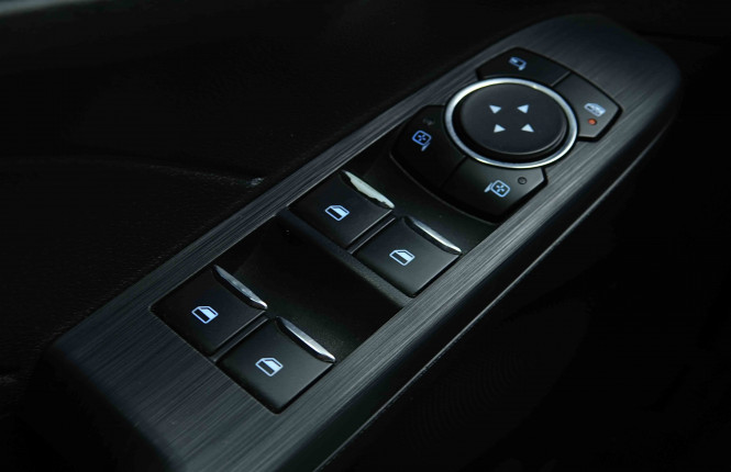 FORD_FORD_KUGA_2654600_22.jpg FORD_FORD_KUGA_2654600_22.jpg