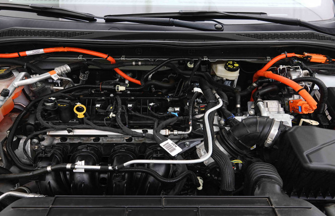 FORD_FORD_KUGA_2654600_24.jpg FORD_FORD_KUGA_2654600_24.jpg