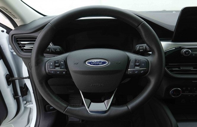FORD_FORD_KUGA_2654600_7.jpg FORD_FORD_KUGA_2654600_7.jpg