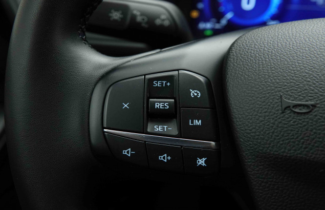 FORD_FORD_KUGA_2654873_16.jpg FORD_FORD_KUGA_2654873_16.jpg