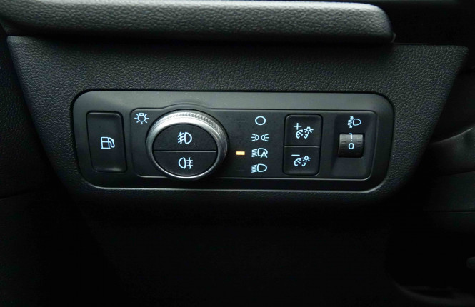 FORD_FORD_KUGA_2654873_18.jpg FORD_FORD_KUGA_2654873_18.jpg