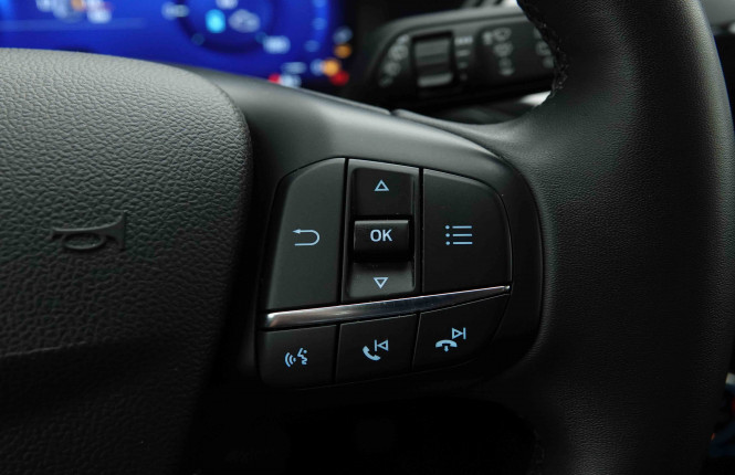 FORD_FORD_KUGA_2654873_67.jpg FORD_FORD_KUGA_2654873_67.jpg