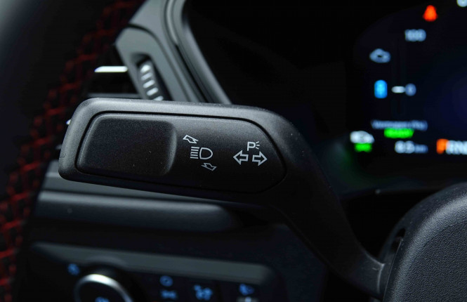 FORD_FORD_KUGA_2655336_15.jpg FORD_FORD_KUGA_2655336_15.jpg