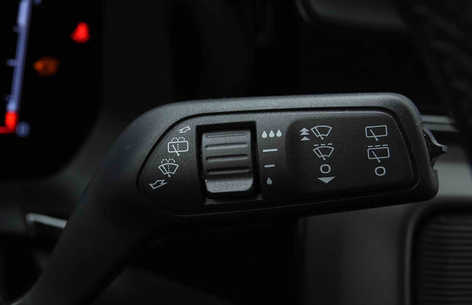 FORD_FORD_TOURNEOCOU_2654509_18.jpg FORD_FORD_TOURNEOCOU_2654509_18.jpg