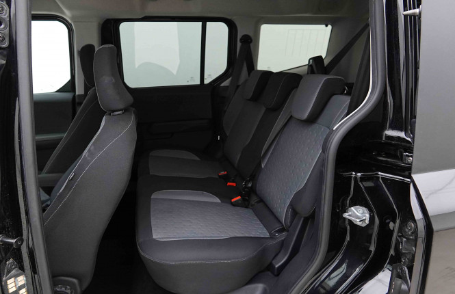 FORD_FORD_TOURNEOCOU_2654509_9.jpg FORD_FORD_TOURNEOCOU_2654509_9.jpg